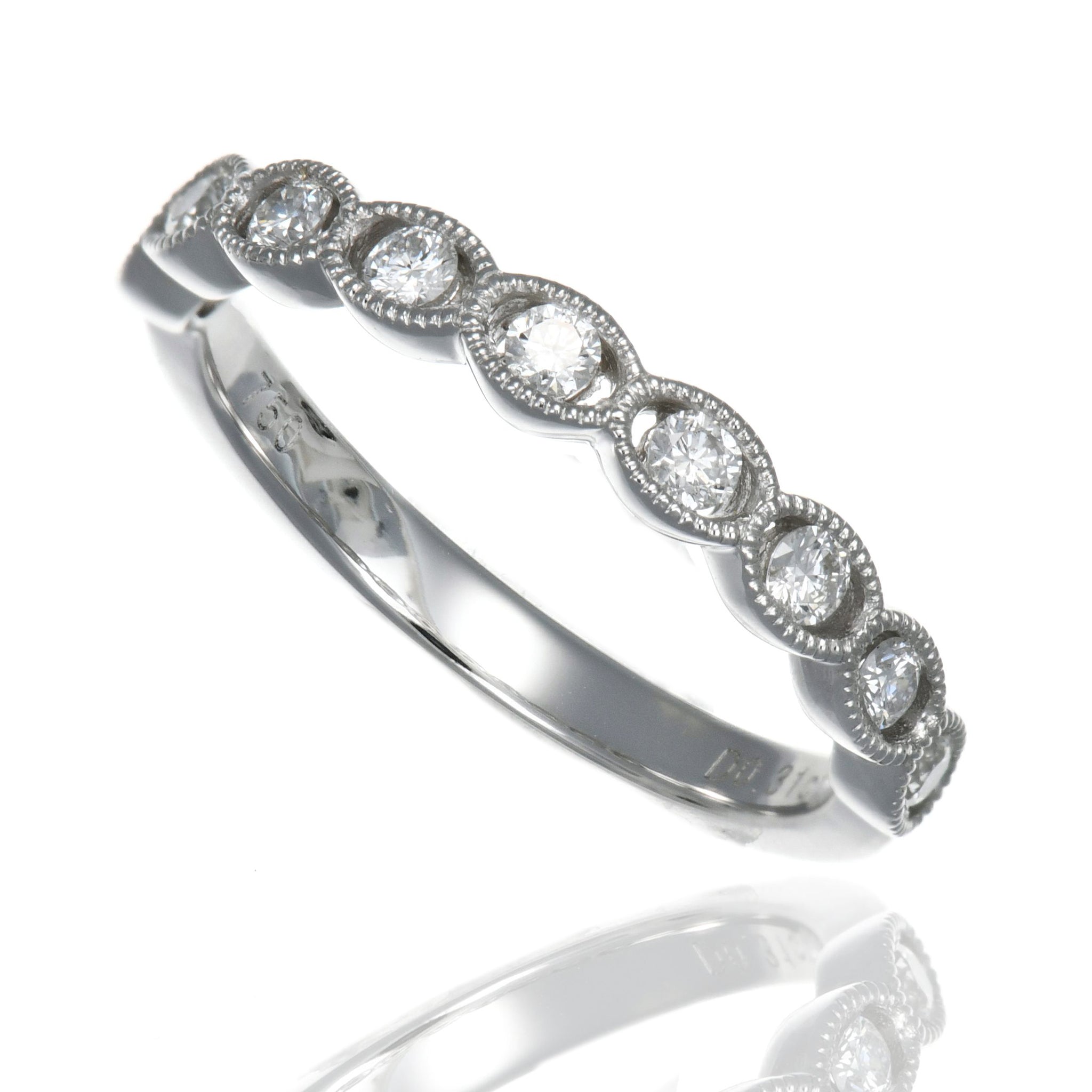 18k White Gold Diamond Wedding Band