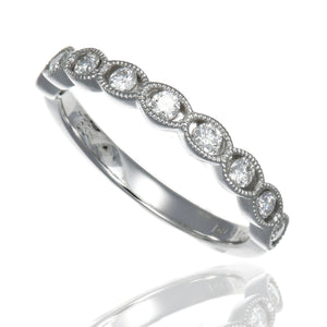 18k White Gold Diamond Wedding Band